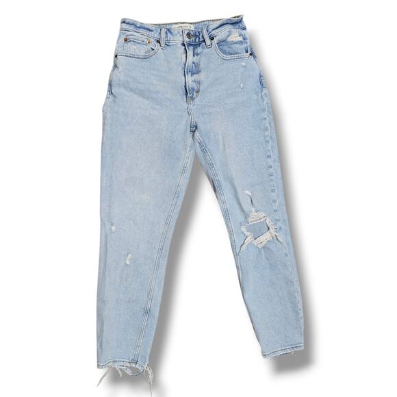 Abercrombie & Fitch Denim - Abercrombie & Fitch Curve Love Mom High Rise Distressed Light Wash Jeans 26/2R